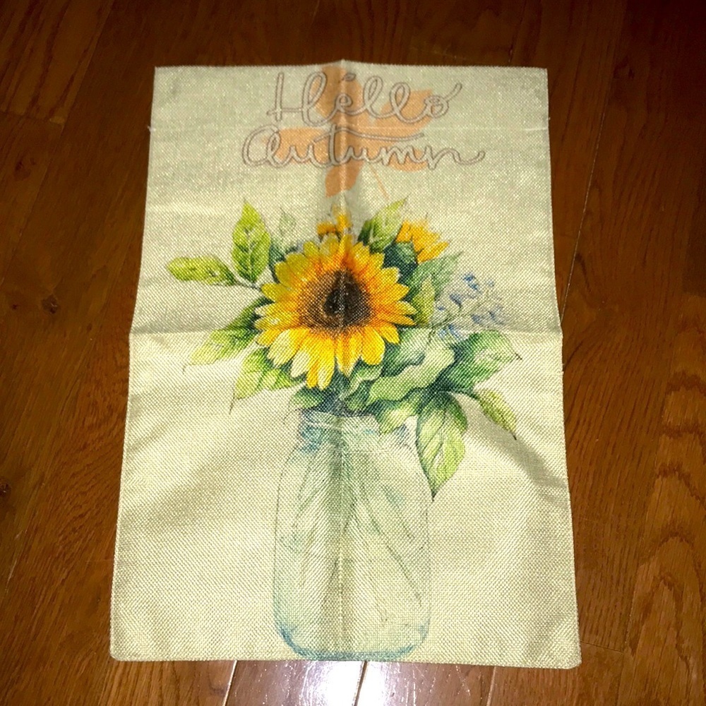 New Hello Autumn garden flag